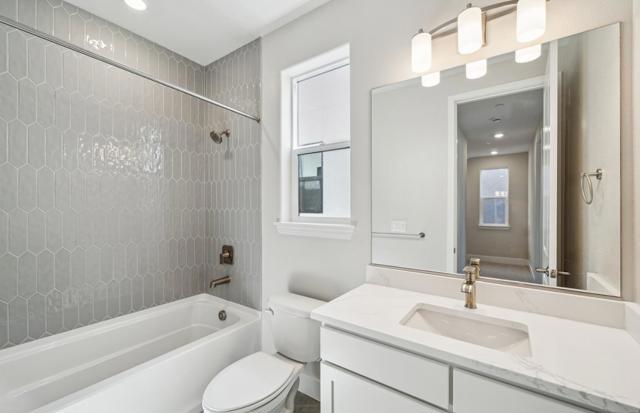 2512 Sage Street, San Mateo CA: https://media.crmls.org/mediaz/b17c685c-0fe8-455d-811c-c262e806f5fd.jpg