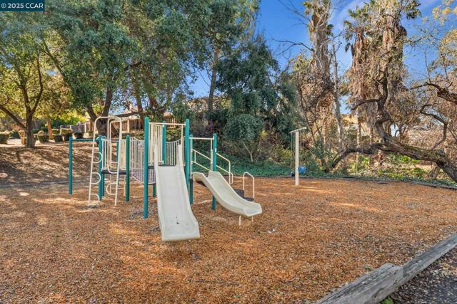 Image 56 of 60 For 868 Deer Spring Cir