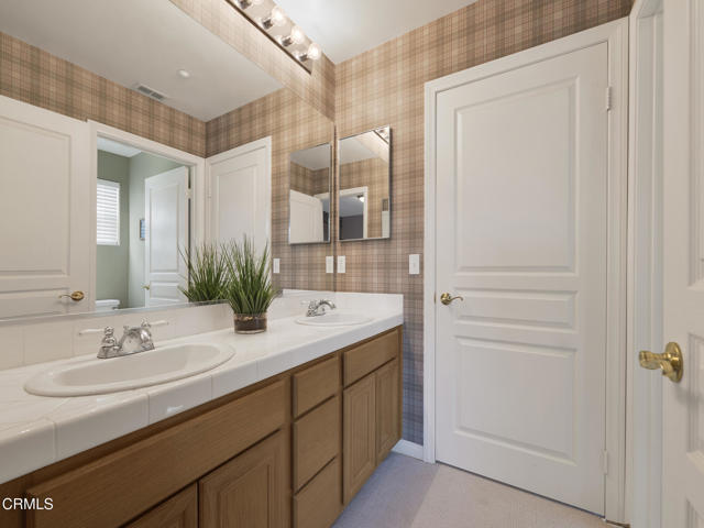 Detail Gallery Image 14 of 21 For 7101 Oso Ave #16,  Winnetka,  CA 91306 - 3 Beds | 3 Baths