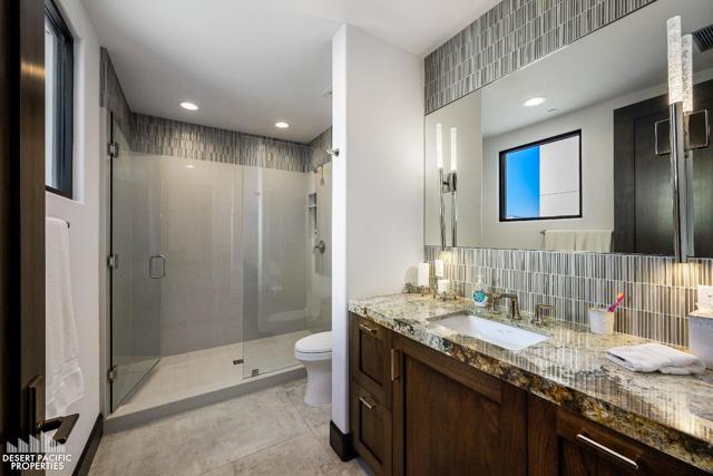 61126 Goodwood Dr, Thermal CA: https://media.crmls.org/mediaz/b18100eb-d57c-4630-98c2-059d07a430c2.jpg