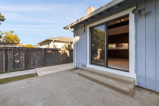 754 Vasques Drive, Half Moon Bay CA: https://media.crmls.org/mediaz/b181acfa-dce8-43ac-841f-d4570668d553.jpg