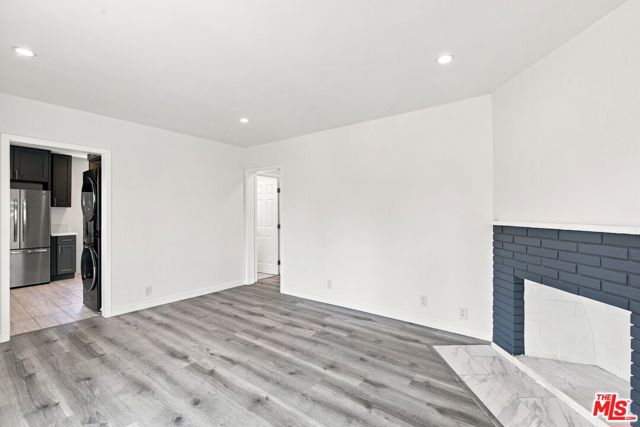 11485 Cumpston Street photo 10