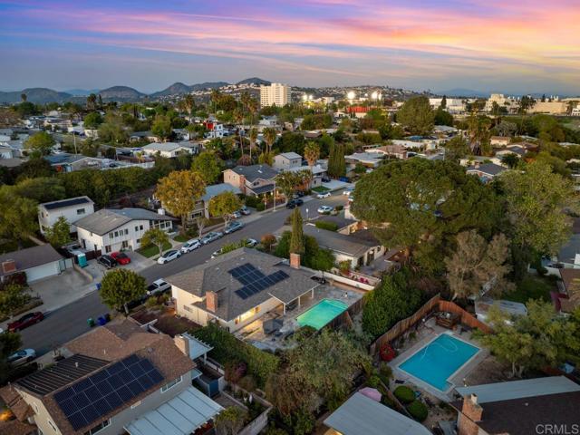 5171 College Gardens Court, San Diego CA: https://media.crmls.org/mediaz/b1832f5b-b0d2-4a16-8e34-eaa71f0c1dc5.jpg
