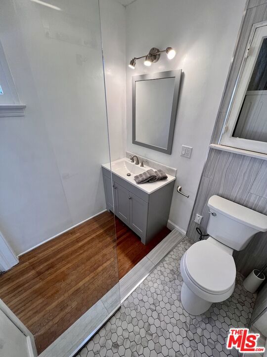 219 Winchester Avenue, Glendale CA: https://media.crmls.org/mediaz/b1834d64-1e1d-4a23-9931-bc30b0a1d36f.jpg