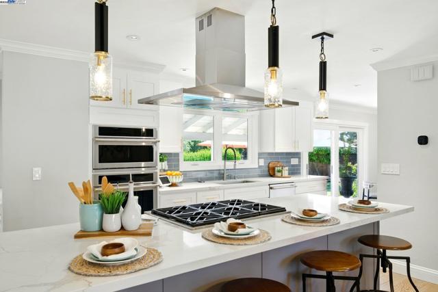 9658 Broadmoor Dr, San Ramon CA: https://media.crmls.org/mediaz/b183c150-ee8b-4191-b541-4a1f97619091.jpg