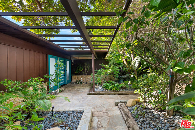 Drew Fenton | 27058 Sea Vista Drive Malibu CA | MLS: 6875395