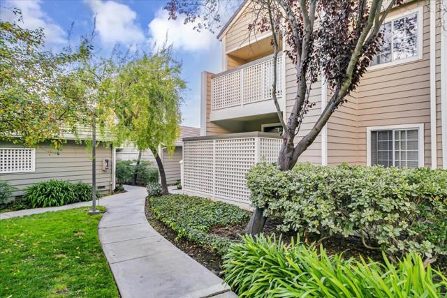 5973 Lake Almanor Drive, San Jose CA: https://media.crmls.org/mediaz/b1840710-741b-472d-9662-36e2e3a5b58c.jpg