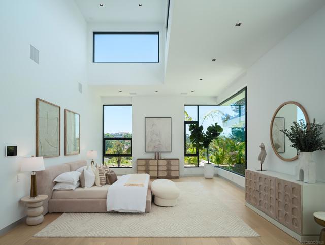 6283 La Jolla Scenic Drive S, San Diego CA: https://media.crmls.org/mediaz/b184b826-6a3a-41f6-86d9-9f52a6e3c79d.jpg