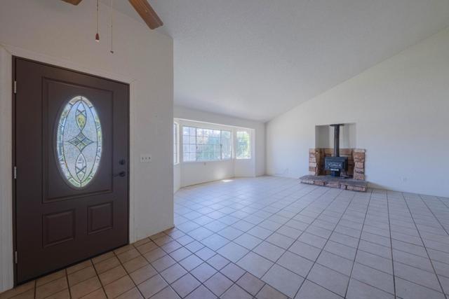 720 Clearview Drive, Hollister CA: https://media.crmls.org/mediaz/b1858f2e-22e9-4117-b7ca-402b7e71842e.jpg