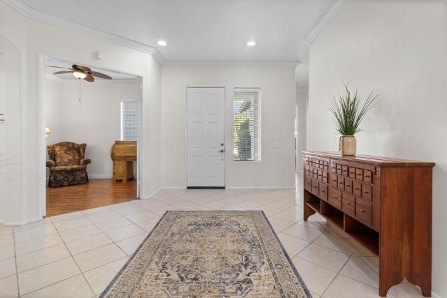 74629 Lavender Way, Palm Desert CA: https://media.crmls.org/mediaz/b185b5d0-5733-41fd-8f30-16fe936c5bba.jpg