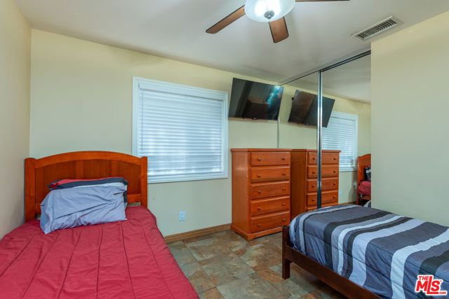 6956 Bertrand Avenue, Reseda CA: https://media.crmls.org/mediaz/b1863347-6fcf-4873-913d-4435297e273b.jpg