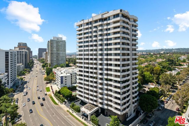 10590 Wilshire Boulevard, Los Angeles, California 90024, 2 Bedrooms Bedrooms, ,1 BathroomBathrooms,Condominium,For Sale,Wilshire,24430229