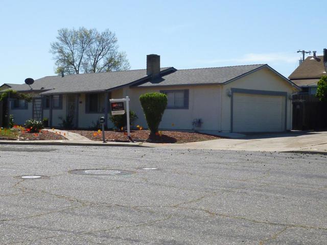 460 SE Jeremy Court, Oakdale CA: https://media.crmls.org/mediaz/b187a9f2-a857-4866-99a1-cbe9c46c9c34.jpg