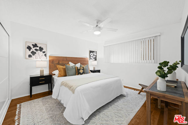 11670 W Sunset Boulevard, Los Angeles CA: https://media.crmls.org/mediaz/b187bd29-8e4b-480d-b8f4-c86472115b40.jpg