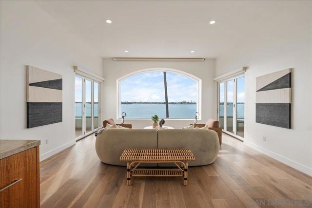 3535 Riviera Drive, San Diego CA: https://media.crmls.org/mediaz/b187d47e-df25-461c-b49a-5f7ba5e4101e.jpg