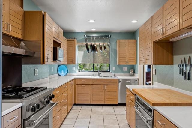 26261 Ocean View Avenue, Carmel CA: https://media.crmls.org/mediaz/b187ff86-9708-43a8-98eb-afb2adfdd9e5.jpg