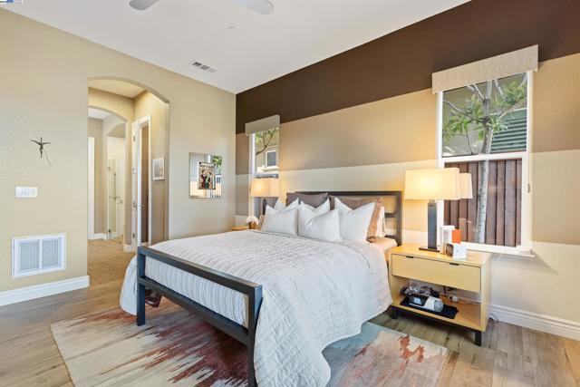 1835 Riesling Cir, Brentwood CA: https://media.crmls.org/mediaz/b188d0e1-fc92-46cf-9372-1c231f0d5806.jpg