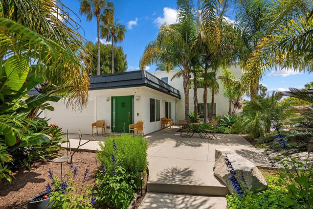 Detail Gallery Image 5 of 68 For 2066 Steiger Ln, Oceanside,  CA 92056 - 5 Beds | 3 Baths