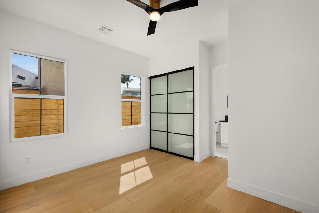 MLS #250027065SD img 24