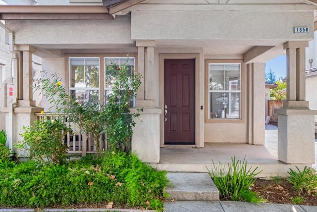 1658 Pala Ranch Circle, San Jose CA: https://media.crmls.org/mediaz/b18b7936-4fbd-481a-92a3-f990000e7124.jpg