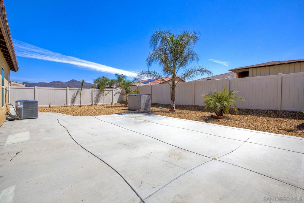 MLS #250027191SD image #22