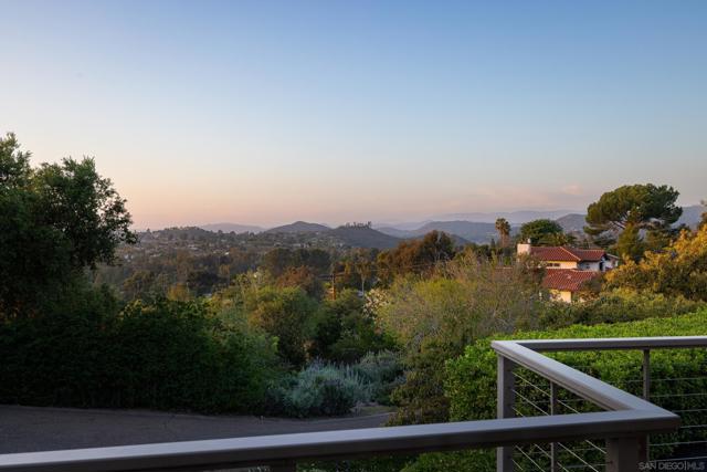 16204 Orchard Bend Rd, Poway CA: https://media.crmls.org/mediaz/b18d1356-2e5f-4d5c-8c5f-ad0641e7b499.jpg