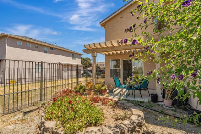 1517 Hermocilla Way, San Jose CA: https://media.crmls.org/mediaz/b18e5f07-f01e-4ef1-b04b-7baf57b1e722.jpg