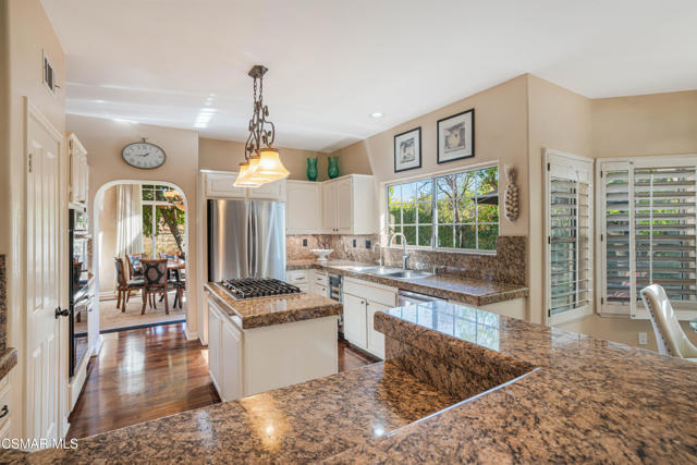 32714 Wellbrook Drive, Westlake Village CA: https://media.crmls.org/mediaz/b18e8029-4ec6-4294-b83f-d3660d3b3111.jpg