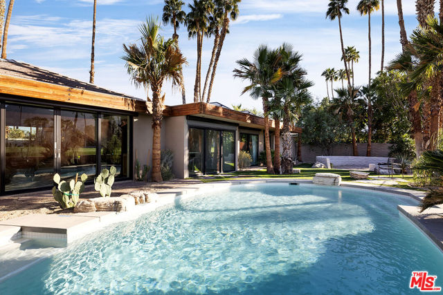 40281 Sand Dune Road, Rancho Mirage CA: https://media.crmls.org/mediaz/b18ea001-1df1-4347-993a-afefe5eff5ad.jpg
