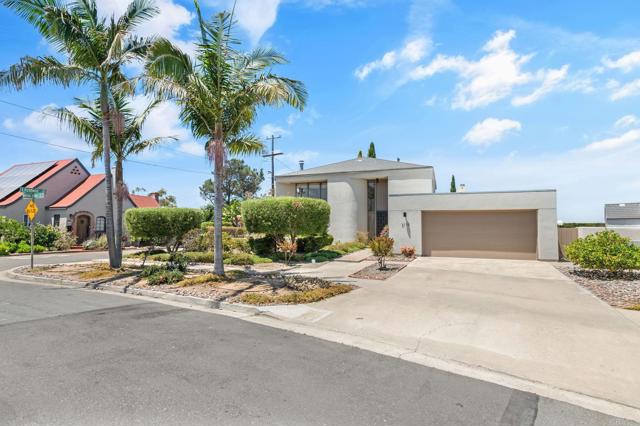 3112 North Mountain View Drive, San Diego CA: https://media.crmls.org/mediaz/b18f9052-d5d7-48ca-91b7-f7a4181dafff.jpg
