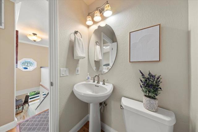 25400 Radonich Road, Los Gatos CA: https://media.crmls.org/mediaz/b18f9f5d-6863-43dc-8a17-f275a36256fd.jpg
