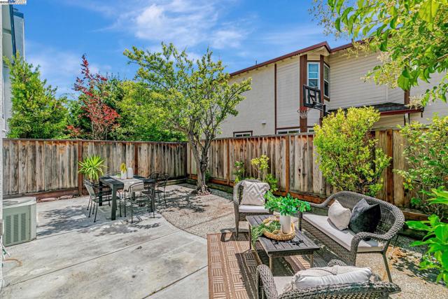 4772 Mendocino Ter, Fremont CA: https://media.crmls.org/mediaz/b18fe463-1c01-464c-946d-d2f0004e7b9d.jpg