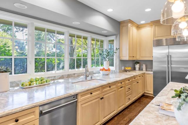 1600 Marlborough Road, Hillsborough CA: https://media.crmls.org/mediaz/b190223b-828f-4156-b405-0ccdfccadb89.jpg