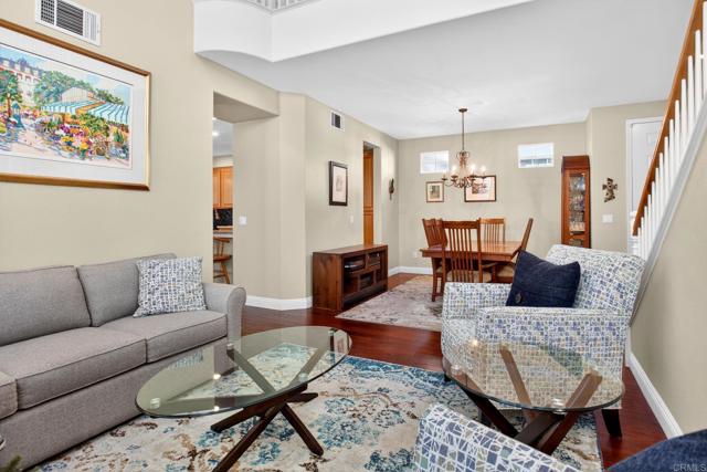 Detail Gallery Image 11 of 62 For 5531 Foxtail Loop, Carlsbad,  CA 92010 - 3 Beds | 2/1 Baths