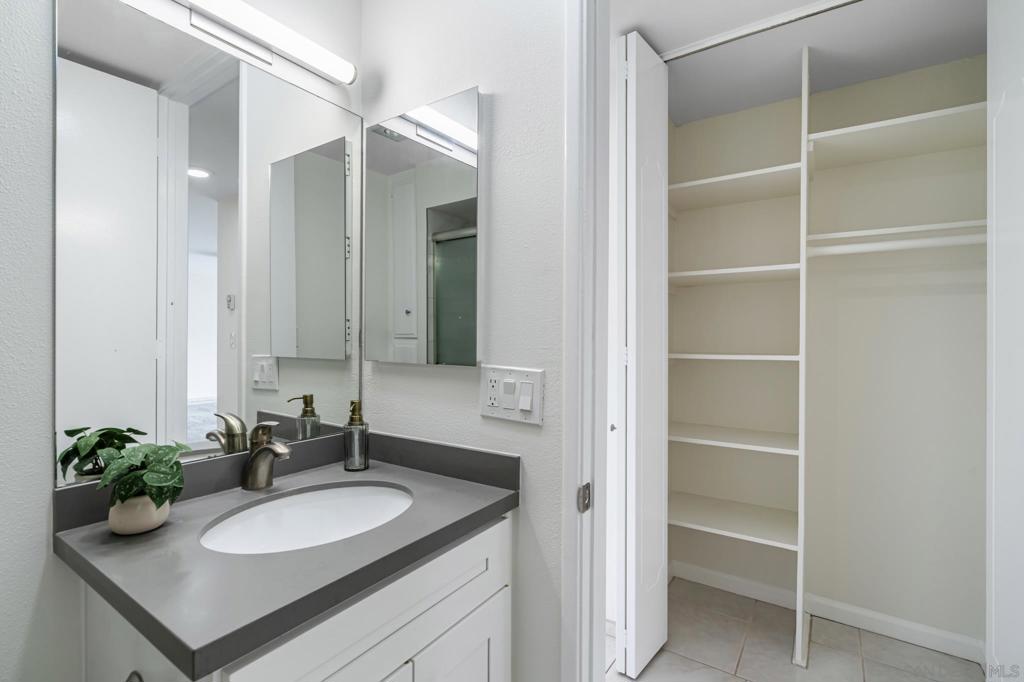 6455 La Jolla Blvd - photo 20