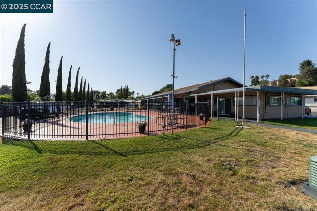 100 Welcome Ave, Concord CA: https://media.crmls.org/mediaz/b190def0-fb12-4aa1-9099-dd8401f5b2a0.jpg