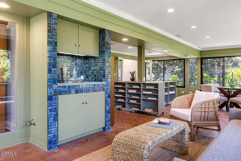 1245 S Orange Grove Boulevard #5