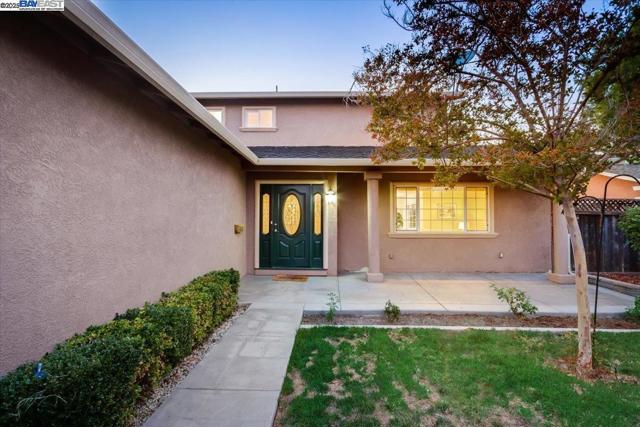 5921 indian Ave, San Jose CA: https://media.crmls.org/mediaz/b19153ac-fe59-493f-984d-72bd24a14911.jpg
