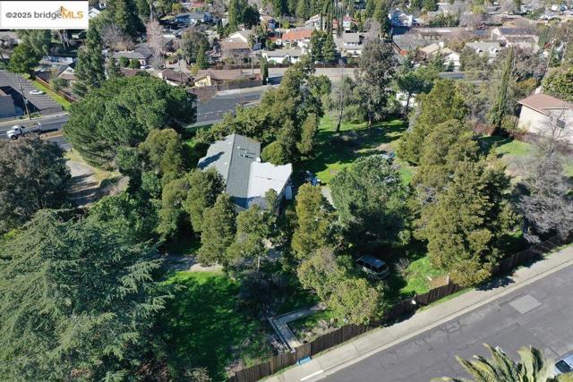 4058 Treat Boulevard, Concord CA: https://media.crmls.org/mediaz/b1917263-75be-4762-9dc1-8741108727d4.jpg