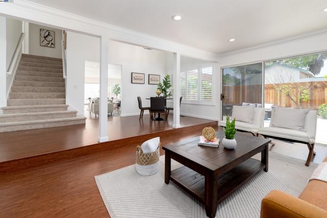 6287 Mountford Dr, San Jose CA: https://media.crmls.org/mediaz/b192f650-eb85-4b5f-bb11-8e8810086d56.jpg