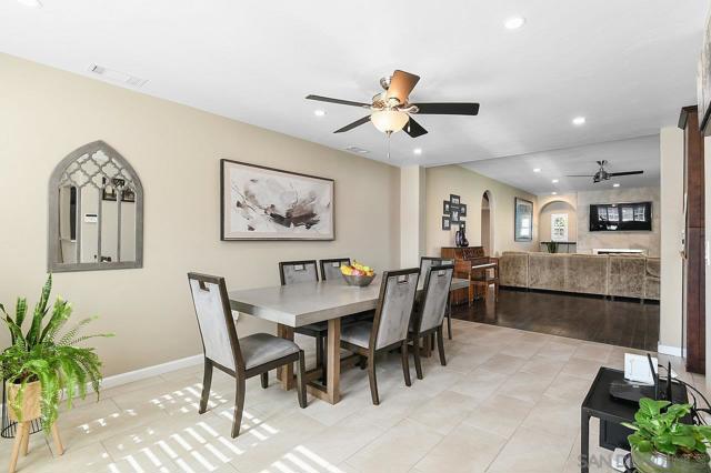 8931 Sunwood Dr, Santee CA: https://media.crmls.org/mediaz/b193ade1-1786-422e-8711-26f556c4c24d.jpg