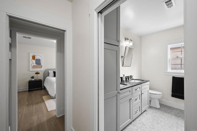 Detail Gallery Image 8 of 51 For 311 B Ave, Coronado,  CA 92118 - 3 Beds | 2 Baths