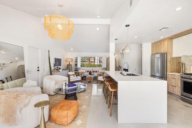 1055 E Louise Drive, Palm Springs, CA 92262