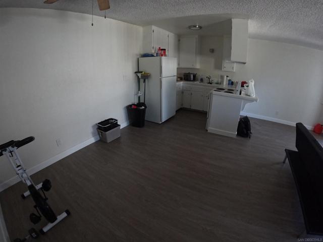 637 10th, Imperial Beach CA: https://media.crmls.org/mediaz/b1955560-f233-4003-b785-f077c0f7c6df.jpg