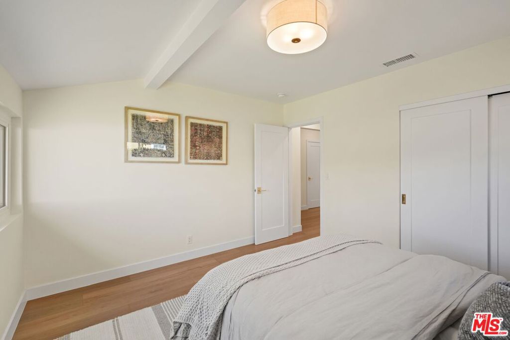 MLS #25572217 img 21