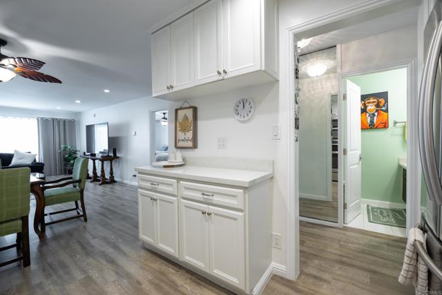 Detail Gallery Image 6 of 35 For 165 N Swall Dr #303,  Beverly Hills,  CA 90211 - 1 Beds | 1/1 Baths