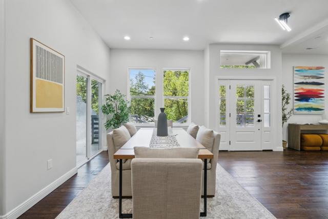 6868 Moore Drive, Oakland CA: https://media.crmls.org/mediaz/b1968227-bd5d-4dab-beef-2d0492d236aa.jpg