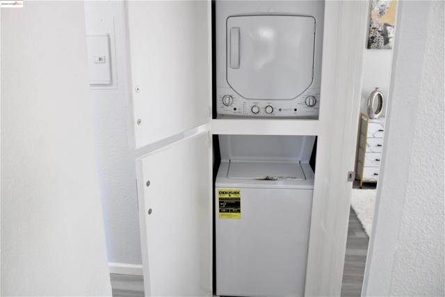 6 Lancaster Cir, Bay Point CA: https://media.crmls.org/mediaz/b196f5b1-e587-4afb-ba38-8877a651ec0f.jpg