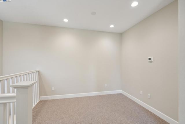 1305 Sunningdale Lane, Fairfield CA: https://media.crmls.org/mediaz/b19790ec-c084-43fd-b2ff-faf18504905f.jpg