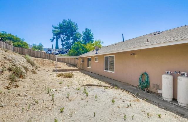 Image 47 of 72 For 631 Rosalie Way
